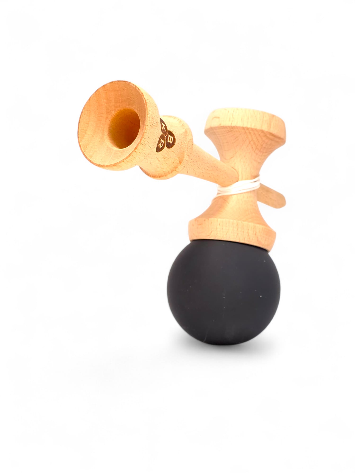 02-Kendama KBR Solid rubber grip Black, cu noul ken KBR big cups & balance hole